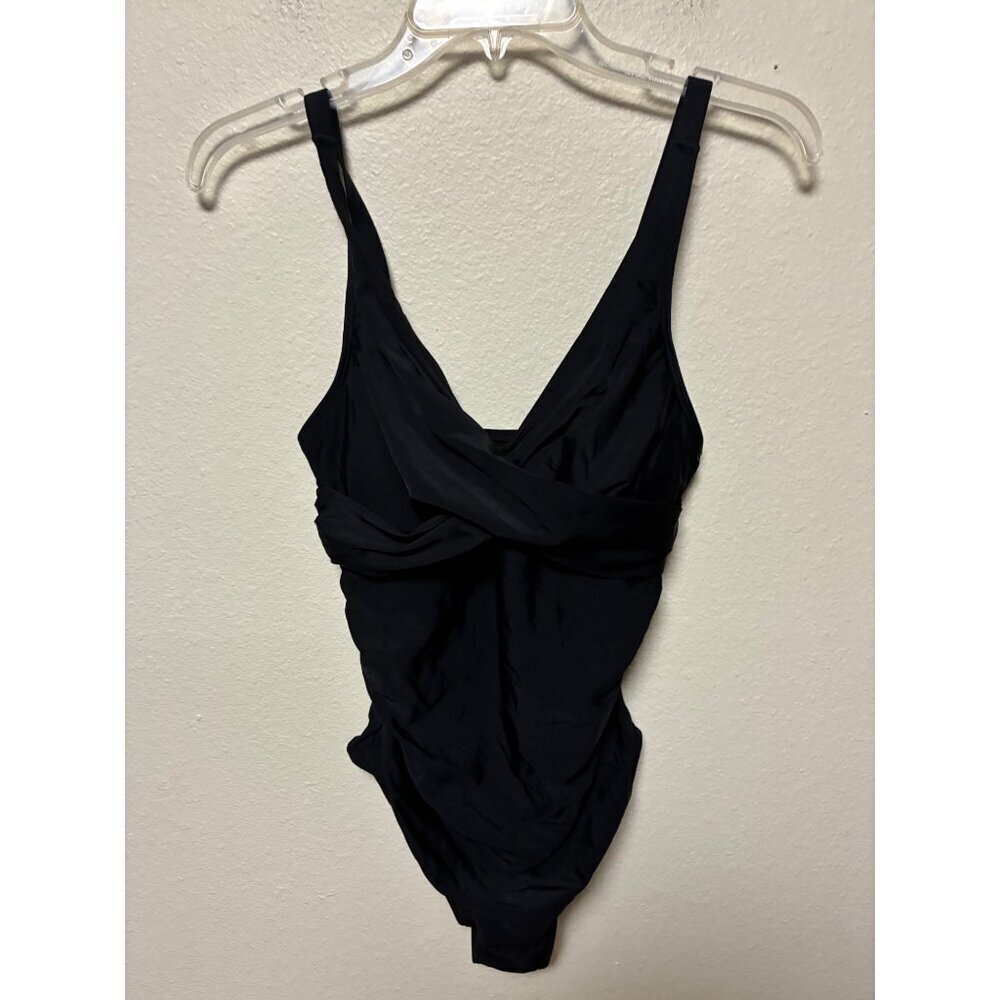 NWOT One Piece Swimsuit Beach Summer Vacation Size Small Black